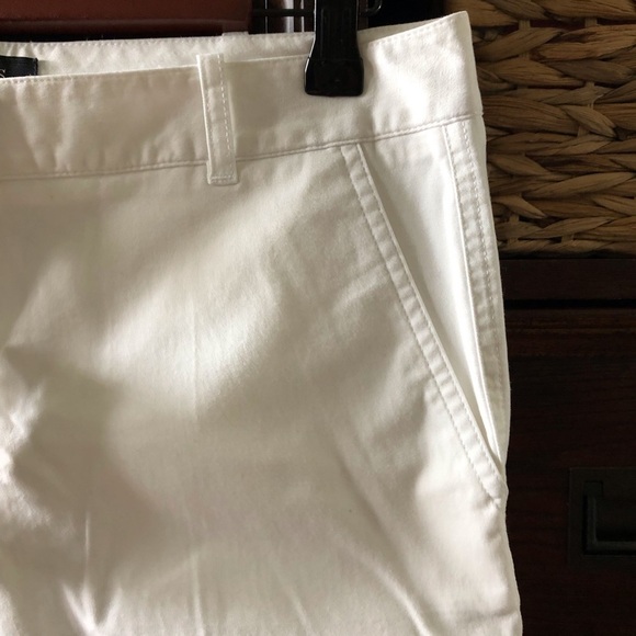 Talbots white signature style cotton cropped pants in size 6P - Picture 7 of 7